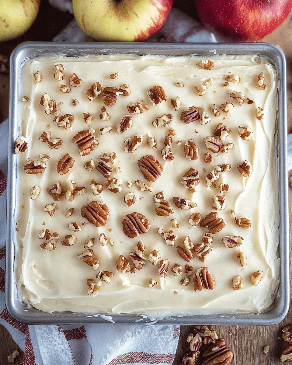 Old Fashioned Applesauce Cake