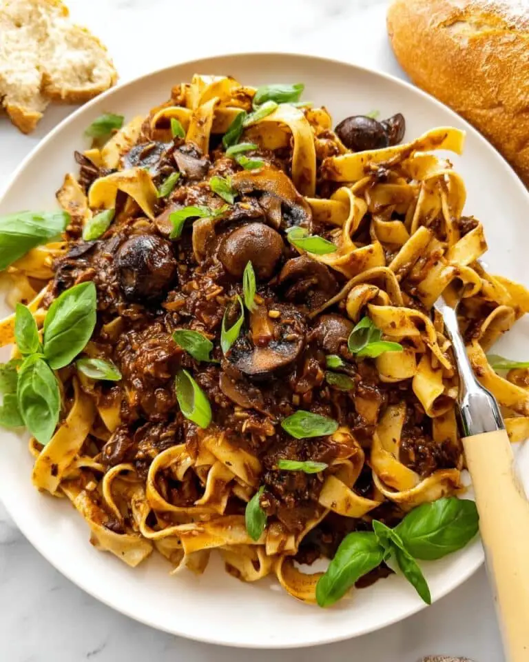 Mushroom Ragu with Pasta and Basil Recipe