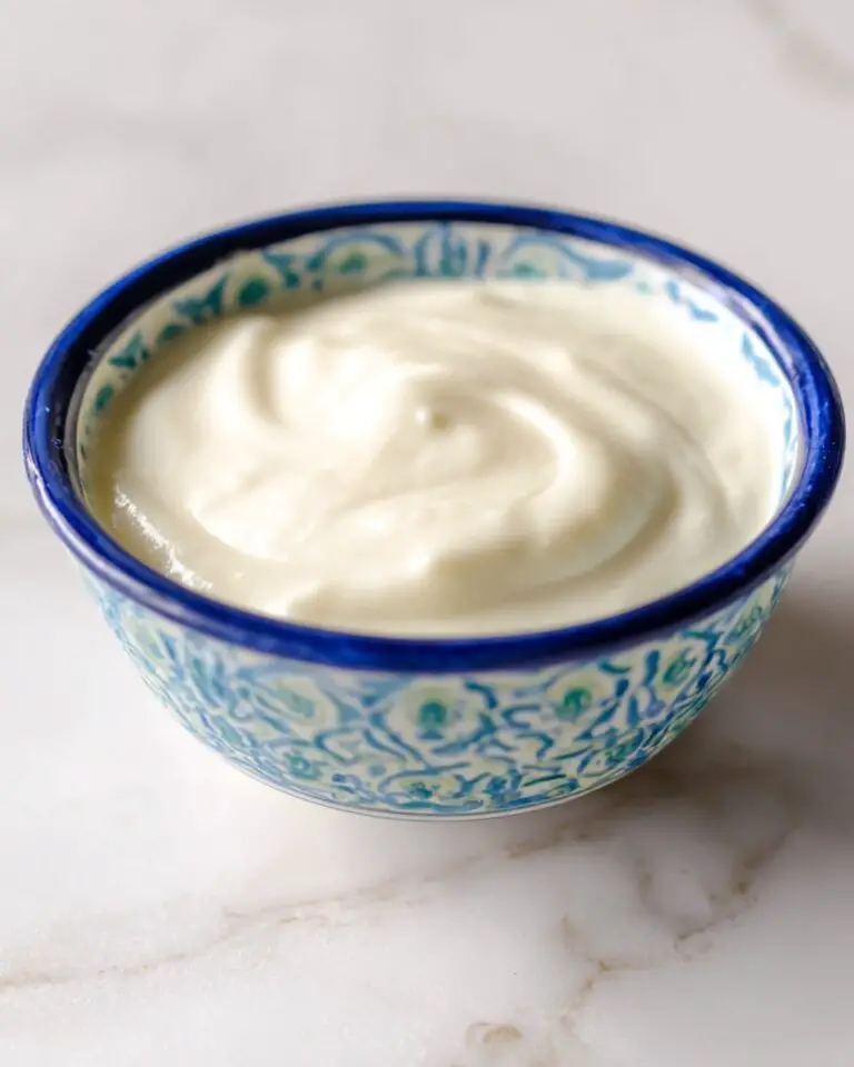 5-Minute Toum (NO Food Processor!) Recipe