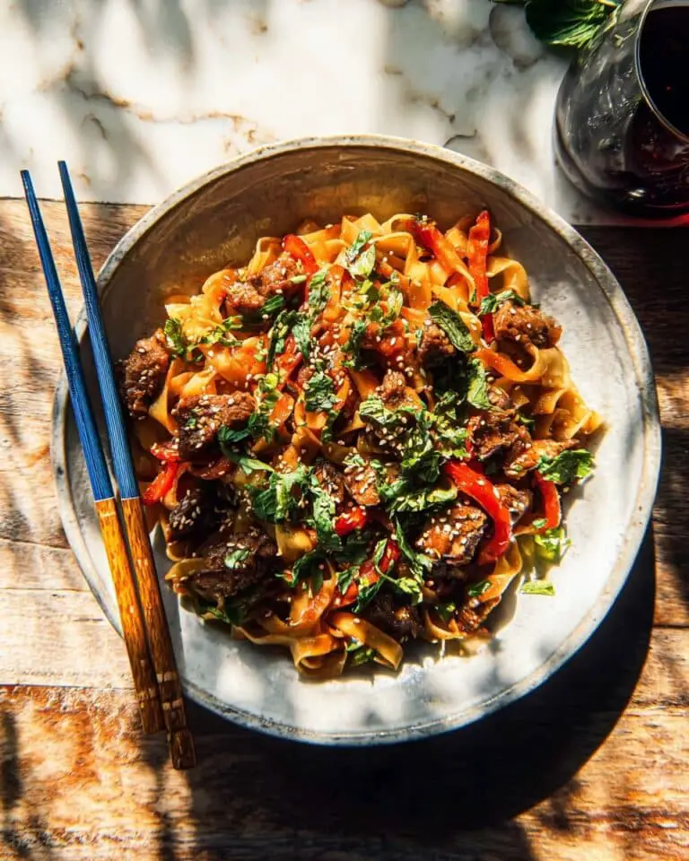 Crispy Garlic Chicken Drunken Noodles Recipe