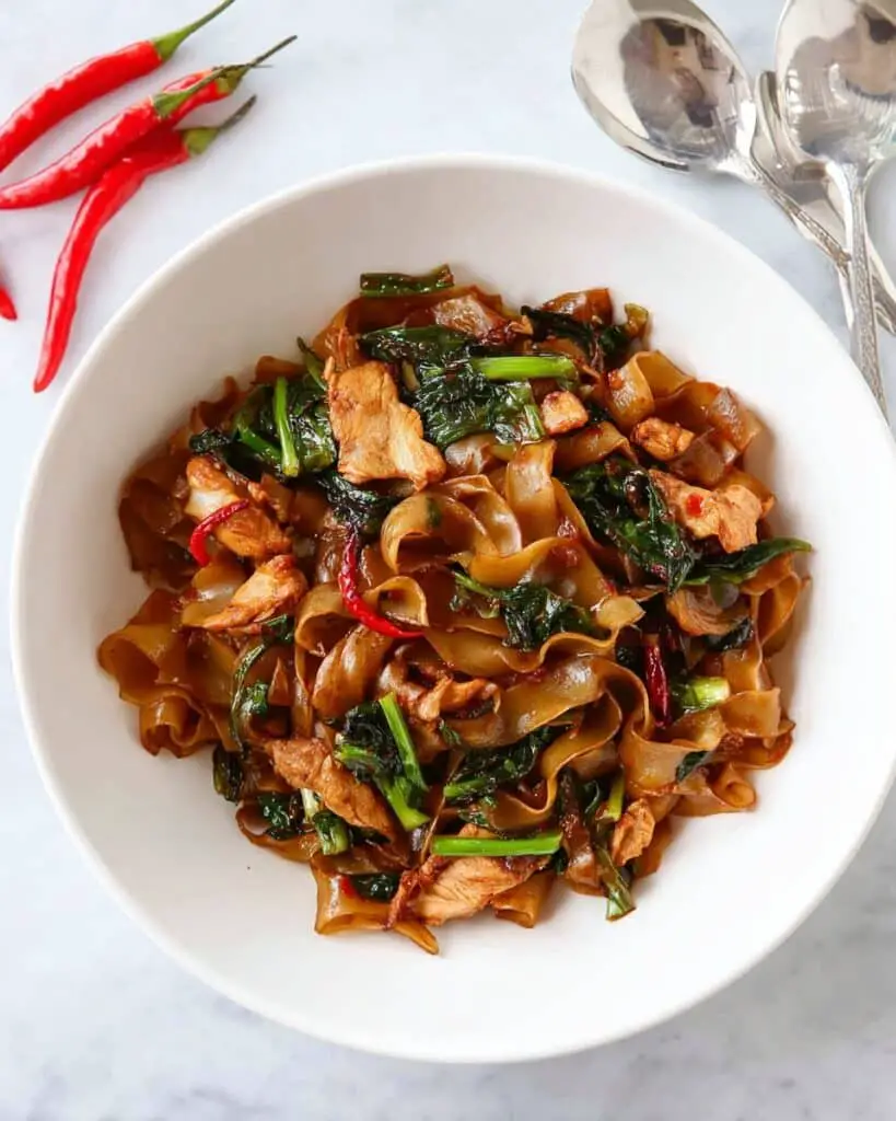 20-min Easy Thai Drunken Noodles (Pad Kee Mao) Recipe