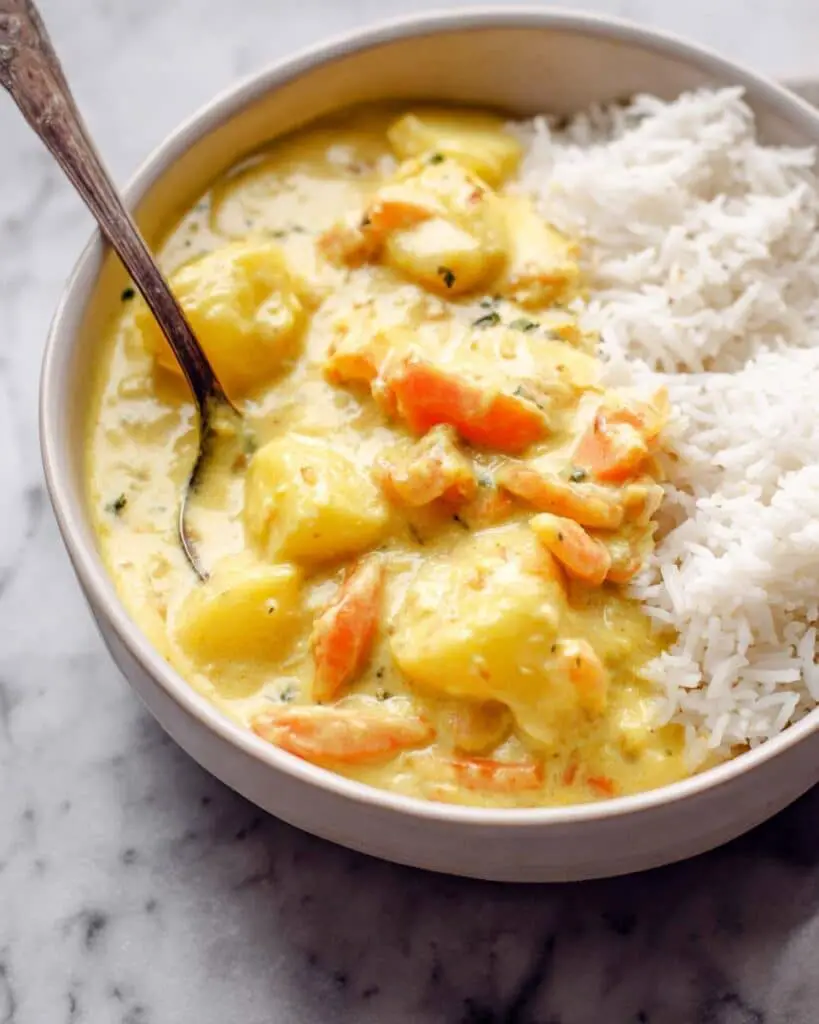 Creamy Yellow Chicken Curry with Potatoes and Carrots Recipe