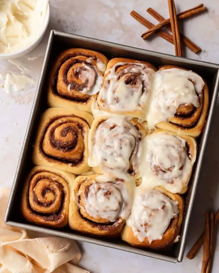 The BEST Soft And Easy Cinnamon Rolls Recipe