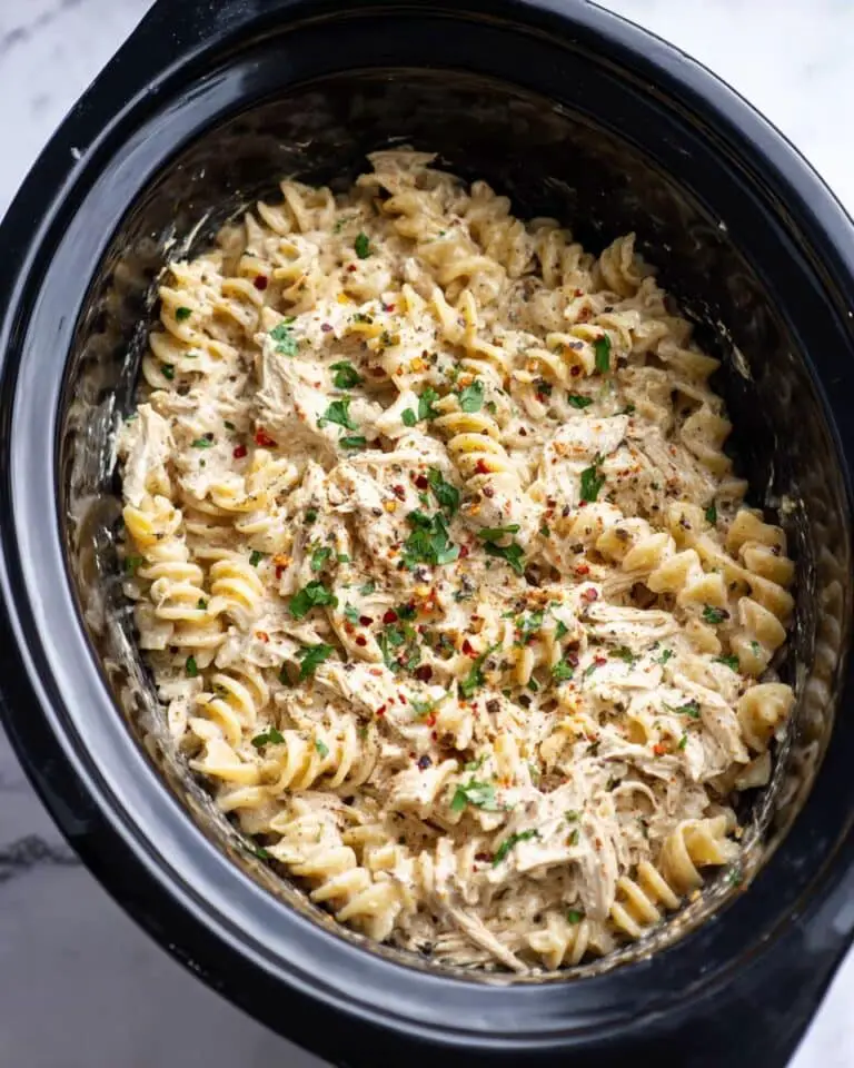 Crockpot Parmesan Garlic Chicken Pasta Recipe