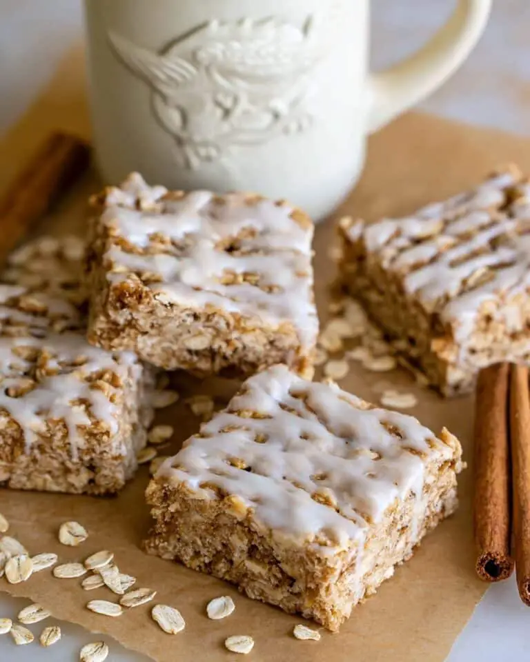 Cinnamon Roll Oatmeal Bake Recipe