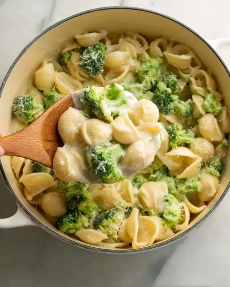 Broccoli Pasta in Creamy Garlic Sauce Recipe