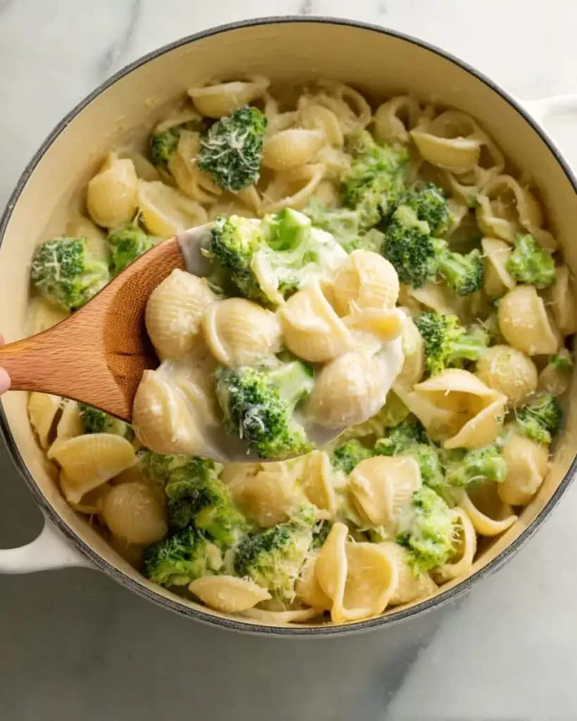 Broccoli Pasta in Creamy Garlic Sauce Recipe